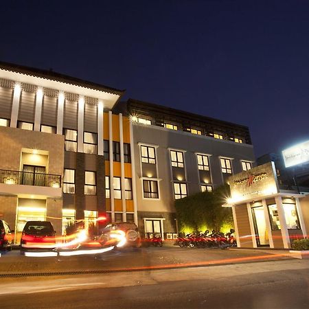 Jentra Dagen Hotel Malioboro Yogyakarta Luaran gambar