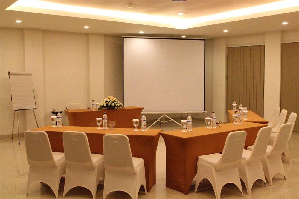 Jentra Dagen Hotel Malioboro Yogyakarta Luaran gambar