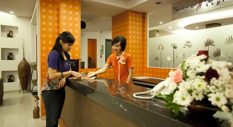 Jentra Dagen Hotel Malioboro Yogyakarta Luaran gambar