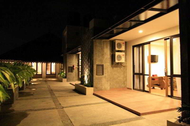 Jentra Dagen Hotel Malioboro Yogyakarta Luaran gambar